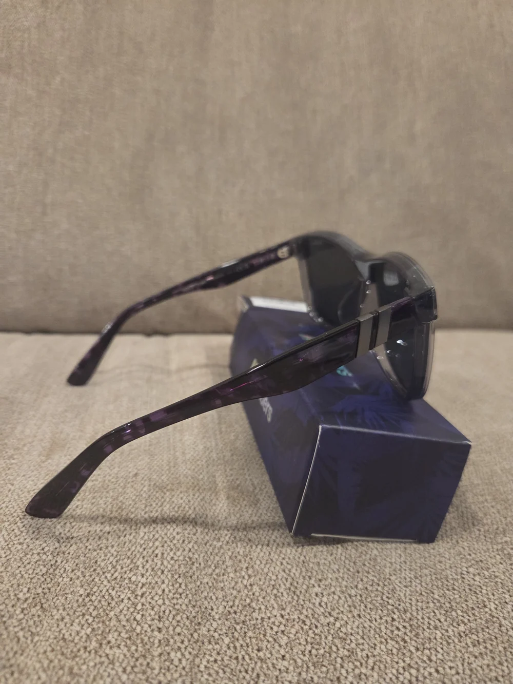 Blenders Eyewear bold meets